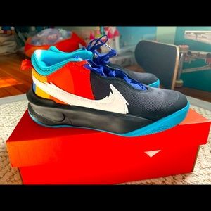 Team Hustle D10 SE Nike Space Jam sneakers